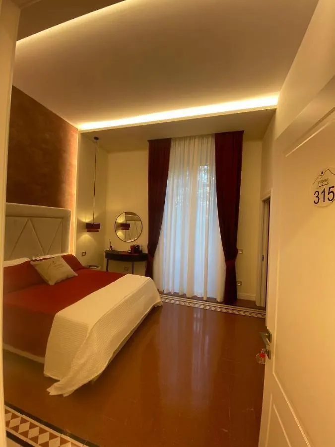 Guest house Domus Capodimonte Hotel Naples Italy